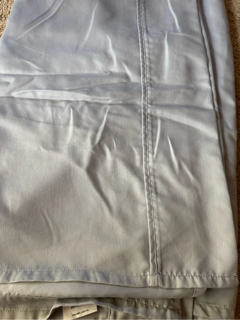 Queen flat sheet in light gray color - Picture 3 of 3